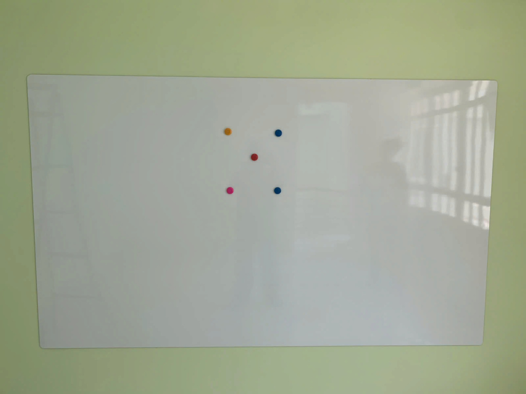 Bảng từ Greenlam không khung dán tường  KT 60 x 80cm
